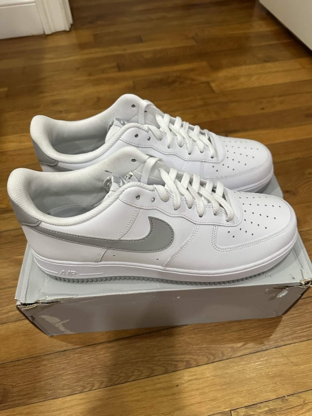 *Slightly Used* Nike Air Force Men White Grey (FJ4146-100) Size 13